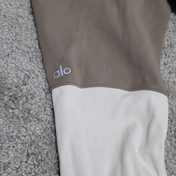 Lot 2 Alo Yoga Goddess Leggings Camel/Ivory and Marble/Black Medium - Picture 8 of 11